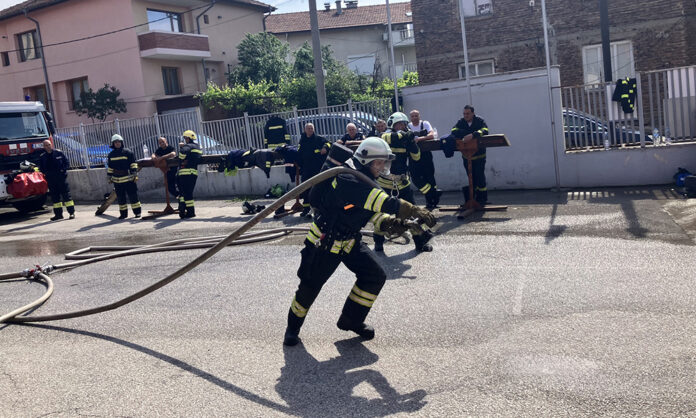 Гоце Делчев спечели областния преглед по пожаро-строева подготовка