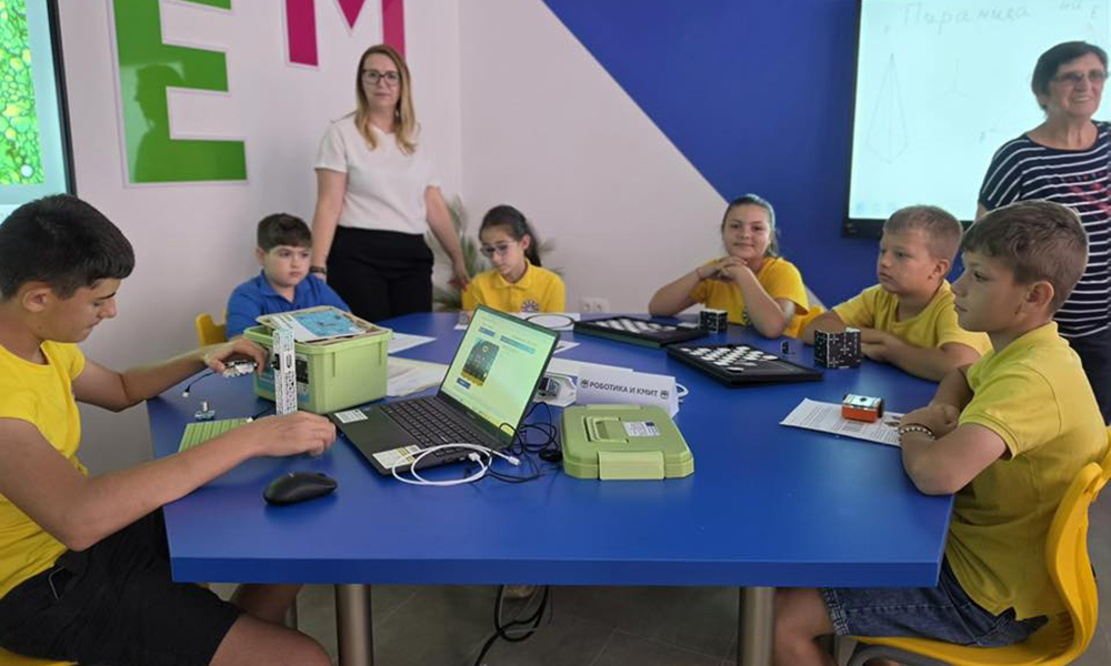 Нови STEM центрове откриха в училища в Пиринския регион Нови STEM центрове откриха в училища в Пиринския регион - Инфомрежа