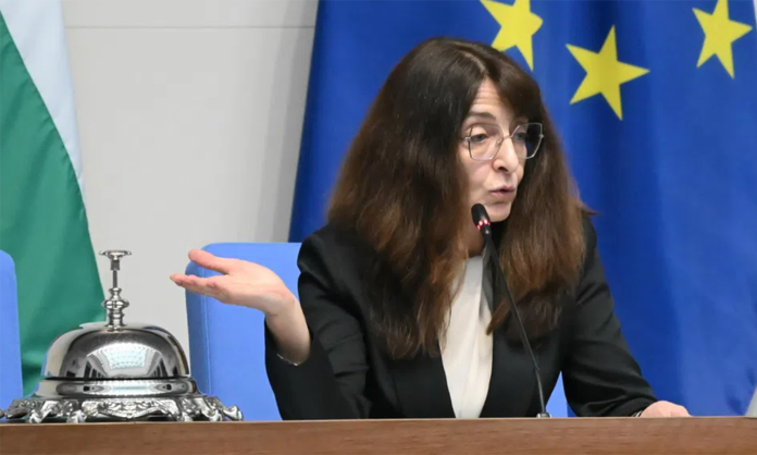 Николета Кузманова стана началник на кабинета на председателя на парламента