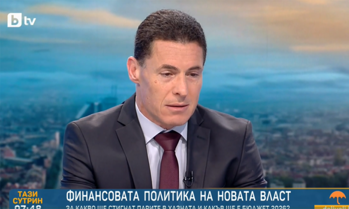 Проданов: Най-вероятно ще се наложи теглене на нов държавен дълг
