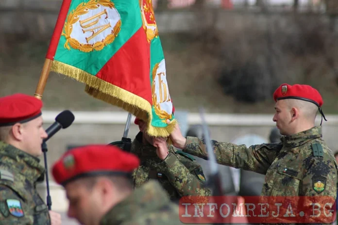 България чества 6 май: Водосвет на знамената и демонстрация на новите F-16 Block 70