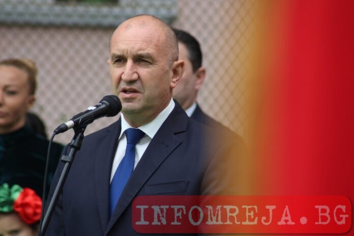 Радев: Балонът се спука! Имаме прекомерен дефицит, заради грабеж!