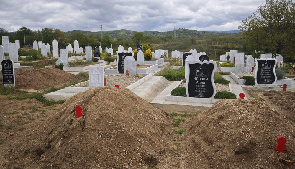 В Корница почетоха паметта на Айруш Хаджи – пет години след неговата кончина В Корница почетоха паметта на Айруш Хаджи - пет години след неговата кончина - Инфомрежа