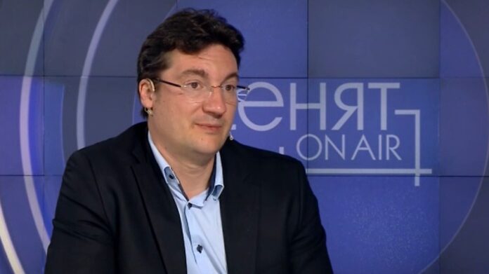 Солидарност вместо „всеки да се оправя сам“: Новата стратегия на Крум Зарков
