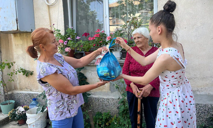 „Празник на черешата за всички“ достига до домовете в Кюстендил