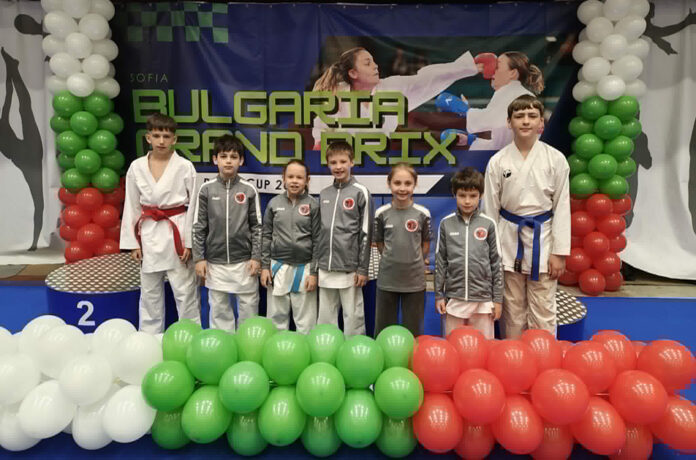 Четири бронза за Карате клуб „Дарис“ от международния турнир Bulgaria Grand Prix