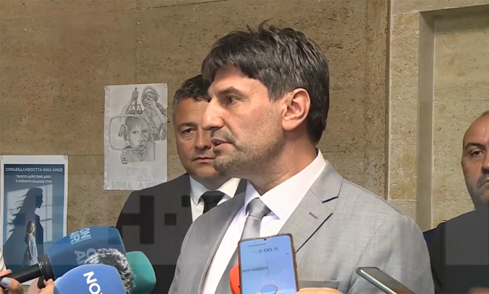 МВР: Задържани са общински служители и собственици на луксозни незаконни къщи в район „Приморски“