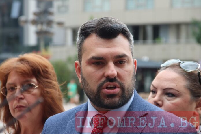 ГЕРБ: Донев е подписал договор за смяна на боеприпаси за 300 милиона лева