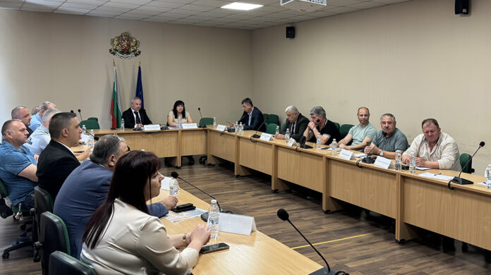 Институциите в Кюстендилско координират мерки срещу горските пожари