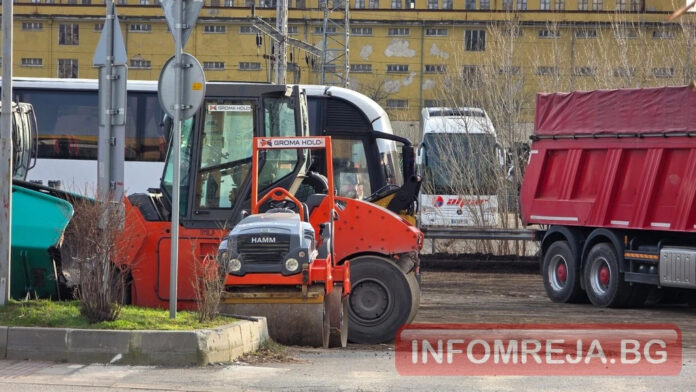 Пренасочват 475 579 евро от капиталовата субсидия за асфалтиране на автогарата, спирката и автобазата в Благоевград