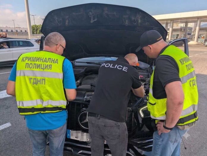 Български полицаи предотвратиха трафик на откраднати автомобили в Испания