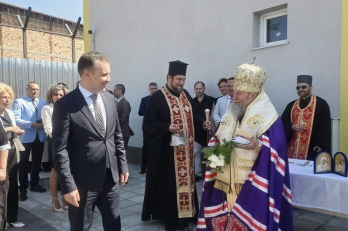 Министър Найденов откри новия арест и пробационна служба във Велико Търново