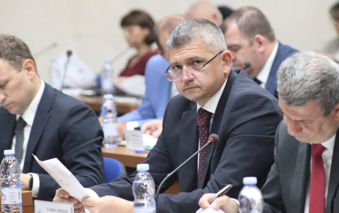 Рашко Динков поиска пълна проверка на управлението на белодробната болница в Благоевград
