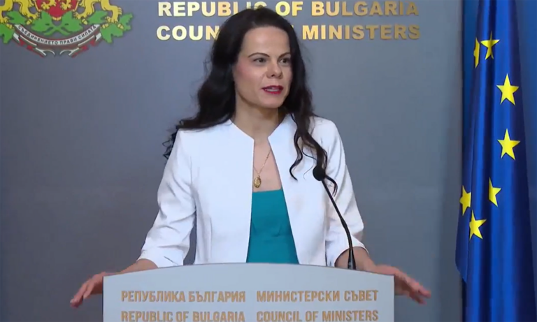 Ивкова обяви рестарт на проекта за Националната детска болница