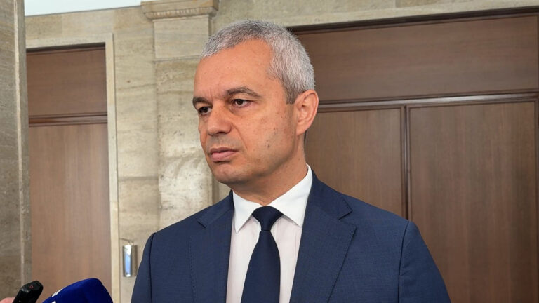 Костадинов: ВКС погази Конституцията с решението за юридическа смяна на пола