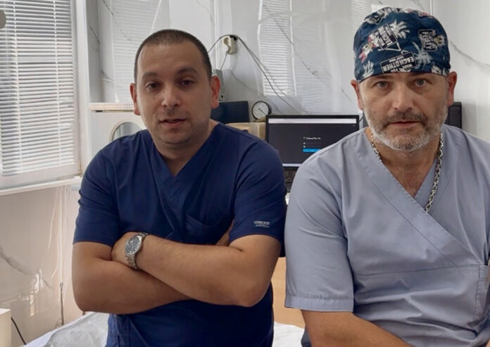 Болницата в Кюстендил отбеляза 50-а успешно сменена става