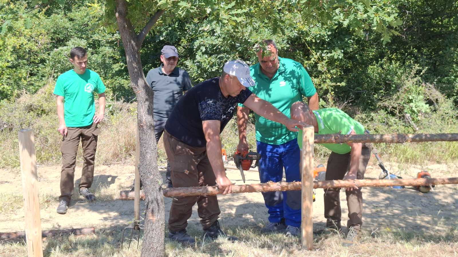 Служители на ЮЗДП възстановиха и облагородиха паметника на загиналия горски стражар Мирчо Текерски Служители на ЮЗДП възстановиха и облагородиха паметника на загиналия горски стражар Мирчо Текерски - Инфомрежа