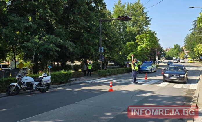 Пешеходка е ранена след удар от автомобил в Благоевград