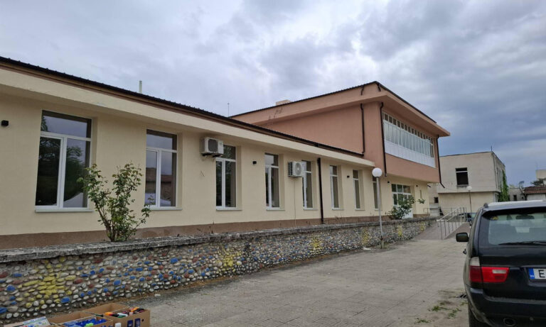 Община Сандански санира три читалища, ремонтира фонтана „Момчето с рибката“