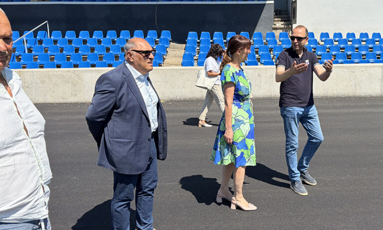 Зам.-министър Тодорова инспектира спортен комплекс „Осогово“ в Кюстендил