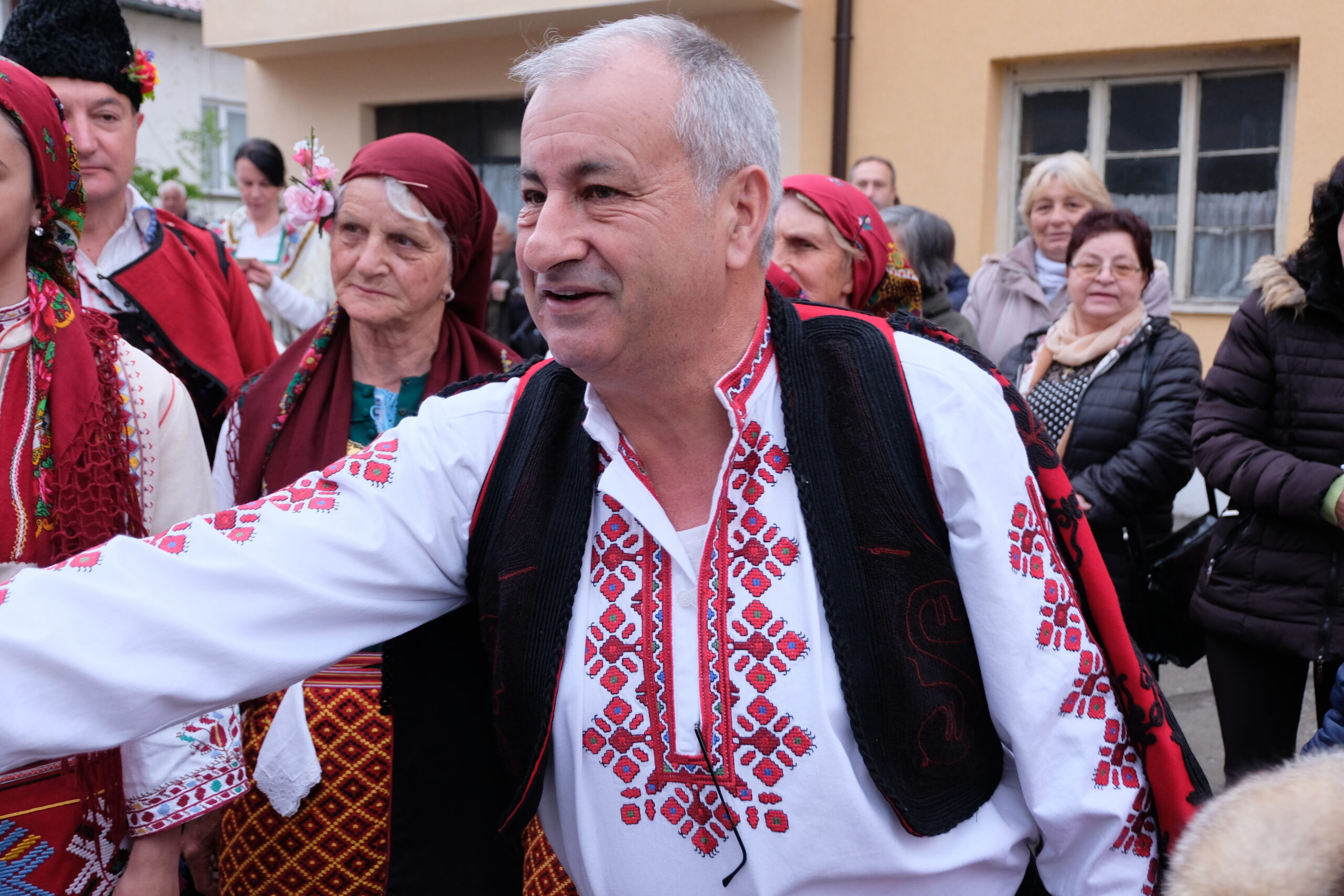 Банята в Добринище не работи, прокуратурата копае, а проект за ремонт е спрян Банята в Добринище не работи, прокуратурата копае, а проект за ремонт е спрян - Инфомрежа