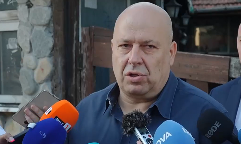 Полицията в Пловдив разби неонацистки младежки клуб, задържа 18 души, сред тях и бияч на непалците