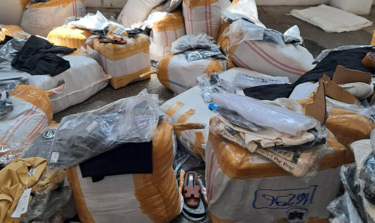 Над 15 500 „маркови“ стоки задържаха на Капитан Андреево