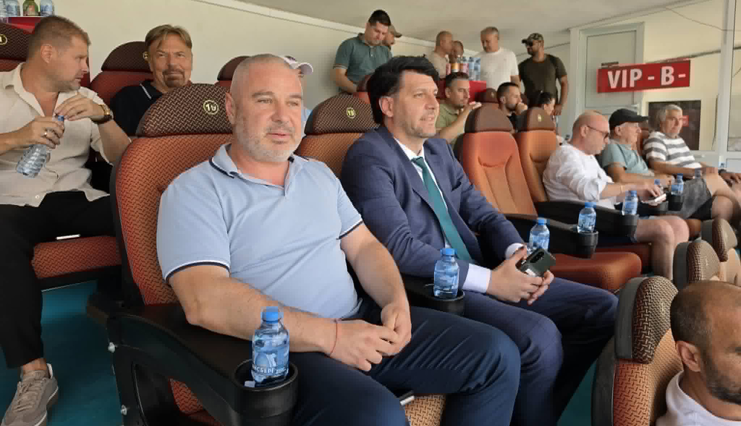 Стадион „Бончук“ отново отвори врати след най-мащабния ремонт в историята си Стадион „Бончук“ отново отвори врати след най-мащабния ремонт в историята си - Инфомрежа