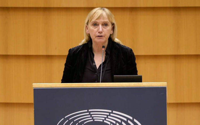Еврокомисията започва проверка за полицейско насилие и политически натиск в България