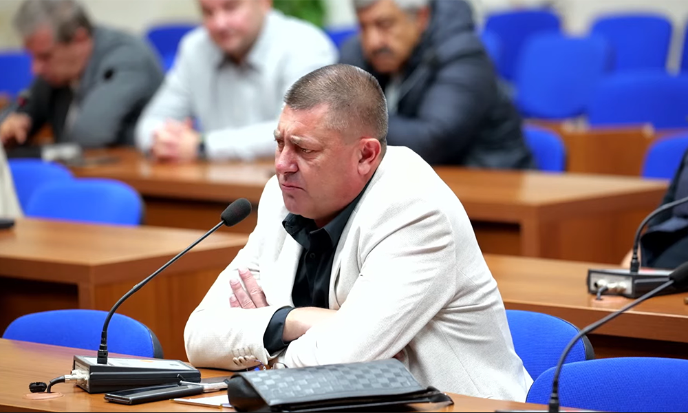 Пандев постави ултиматум на ОбС: Спасява болницата, ако го оставят управител Пандев постави ултиматум на ОбС: Спасява болницата, ако го оставят управител - Инфомрежа
