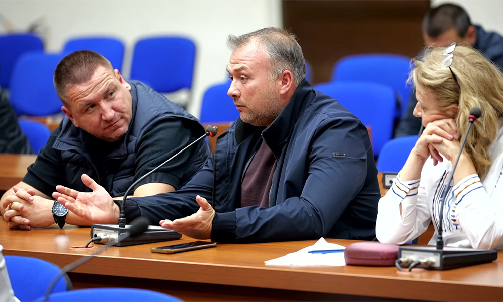Пандев постави ултиматум на ОбС: Спасява болницата, ако го оставят управител Пандев постави ултиматум на ОбС: Спасява болницата, ако го оставят управител - Инфомрежа